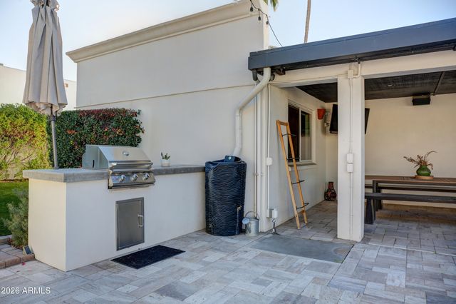 2016 E STATE Avenue, Phoenix, AZ 85020