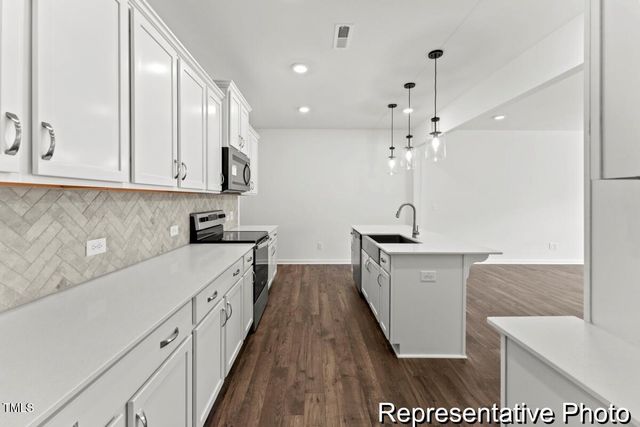 184 N District Avenue 266, Clayton, NC 27527