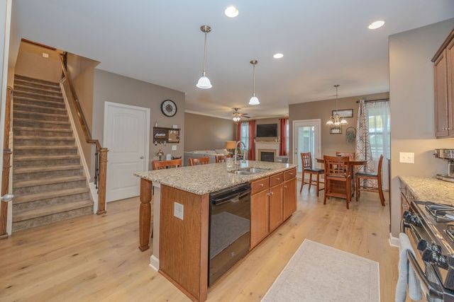 5793 Napa Valley Dr, Smyrna, TN 37167