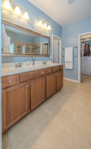 5793 Napa Valley Dr, Smyrna, TN 37167
