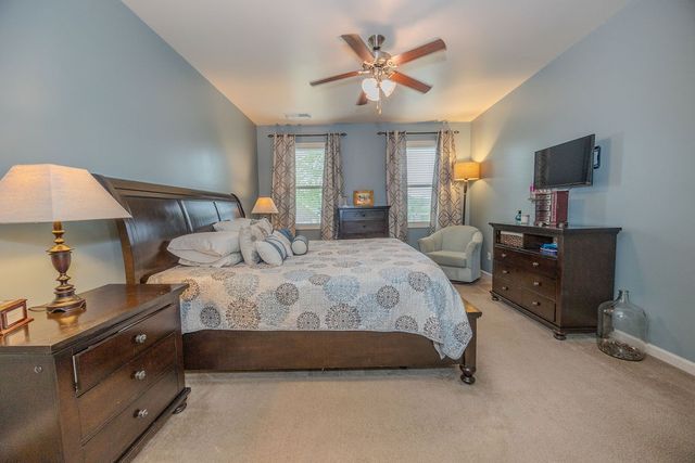 5793 Napa Valley Dr, Smyrna, TN 37167