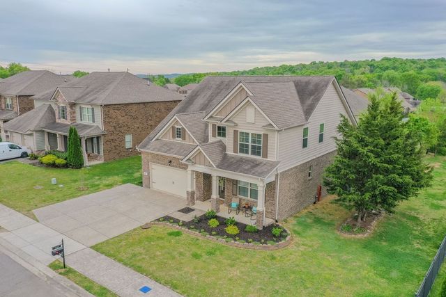5793 Napa Valley Dr, Smyrna, TN 37167