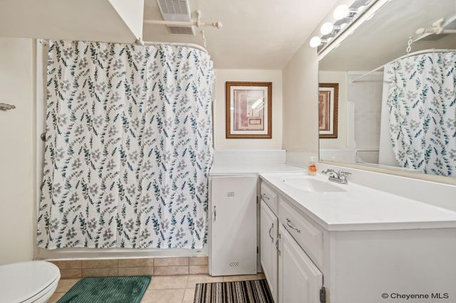 4508 FONTENELLE CIR, Cheyenne, WY 82009