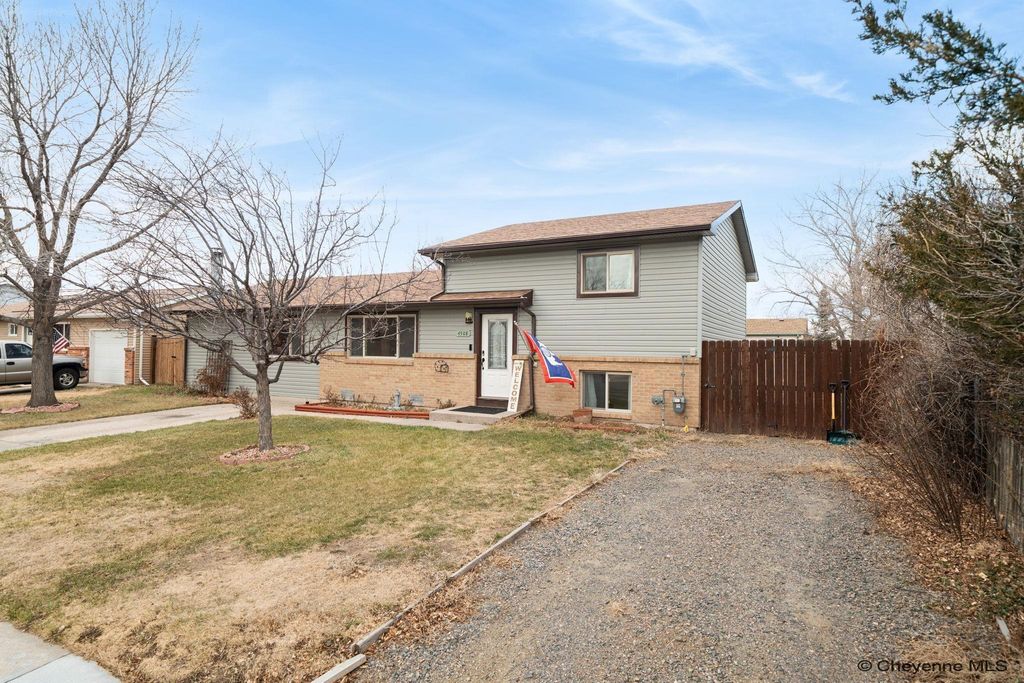 4508 FONTENELLE CIR, Cheyenne, WY 82009