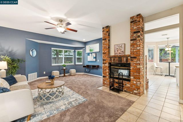 2099 Marshall Road, Vacaville, CA 95687