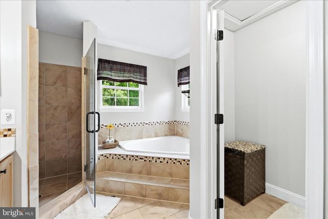 5811 WINDING RIDGE WAY, Frederick, MD 21704