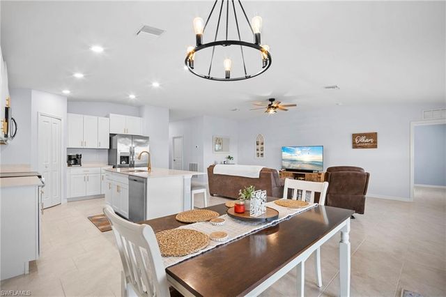 17741 paradiso WAY, North Fort Myers, FL 33917