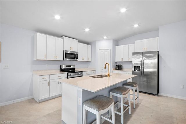 17741 paradiso WAY, North Fort Myers, FL 33917