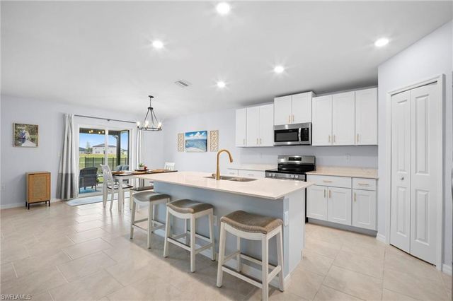 17741 paradiso WAY, North Fort Myers, FL 33917