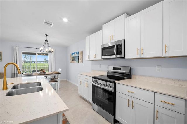 17741 paradiso WAY, North Fort Myers, FL 33917