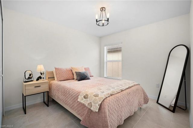 17741 paradiso WAY, North Fort Myers, FL 33917