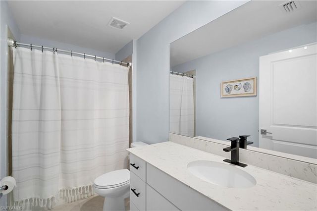 17741 paradiso WAY, North Fort Myers, FL 33917