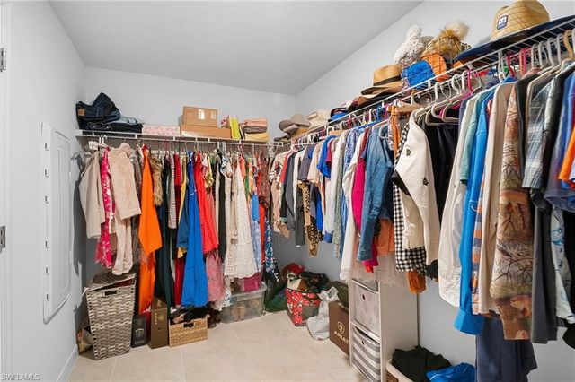 17741 paradiso WAY, North Fort Myers, FL 33917