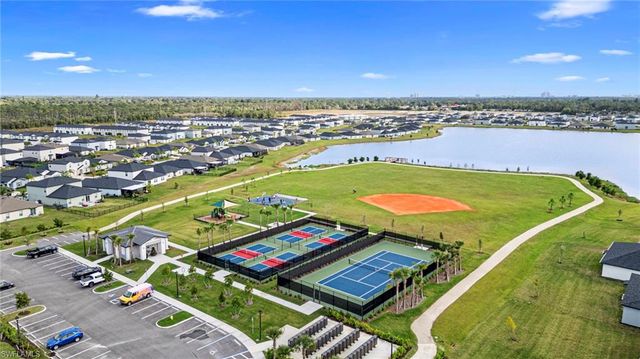 17741 paradiso WAY, North Fort Myers, FL 33917