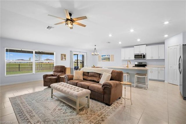 17741 paradiso WAY, North Fort Myers, FL 33917