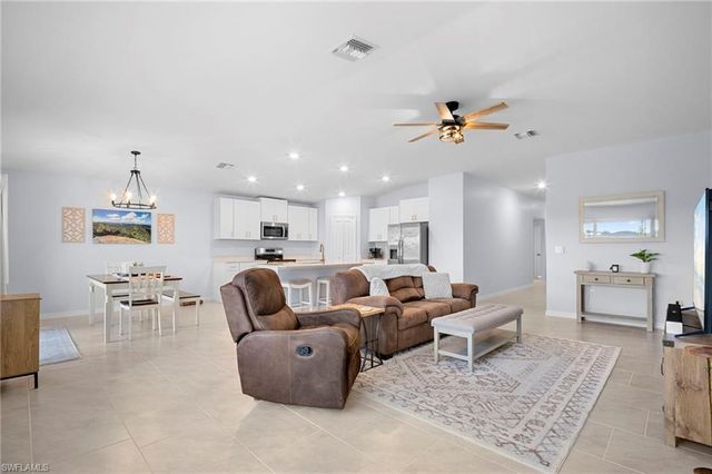 17741 paradiso WAY, North Fort Myers, FL 33917