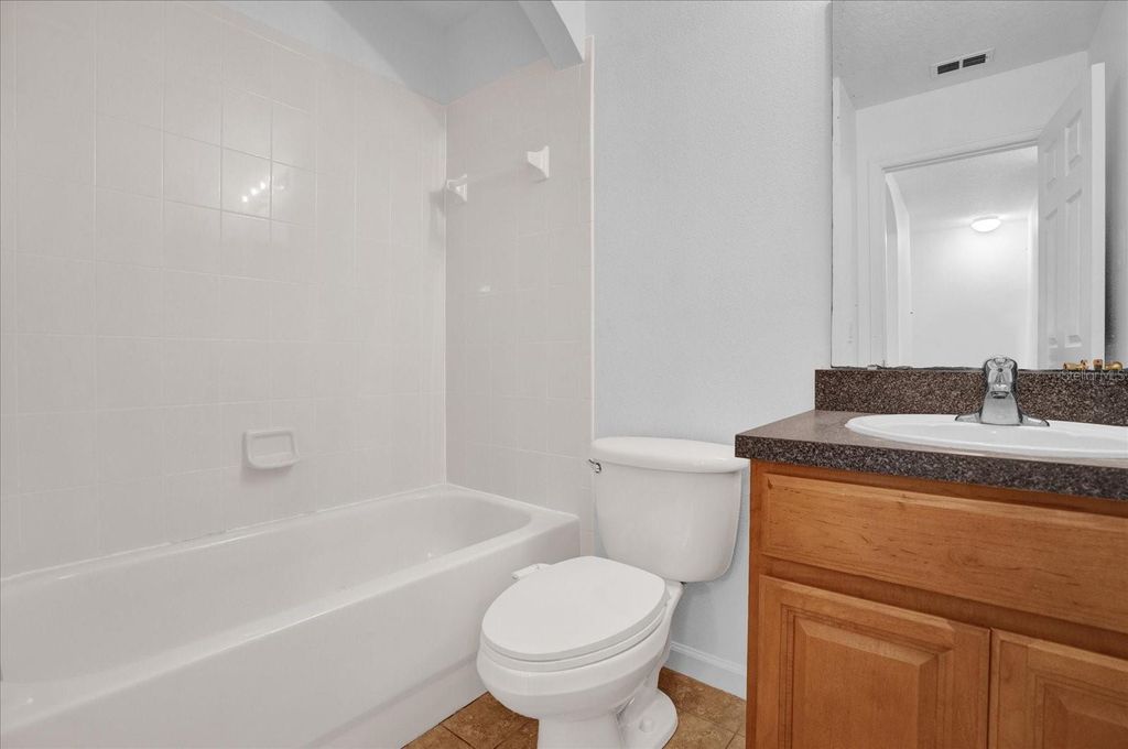 Image 21 of property listing at 16130 OLD ASH LOOP, Orlando, FL 32828