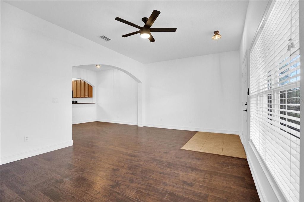 Image 7 of property listing at 16130 OLD ASH LOOP, Orlando, FL 32828