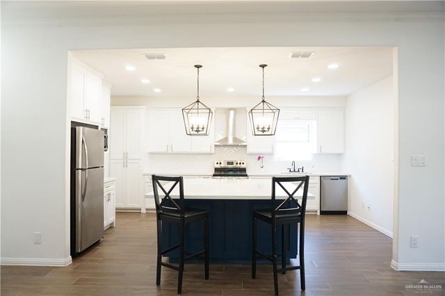 421 E Redbud Avenue, Mcallen, TX 78504