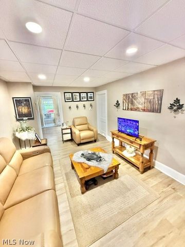 761 W Wood Street, Lowellville, OH 44436