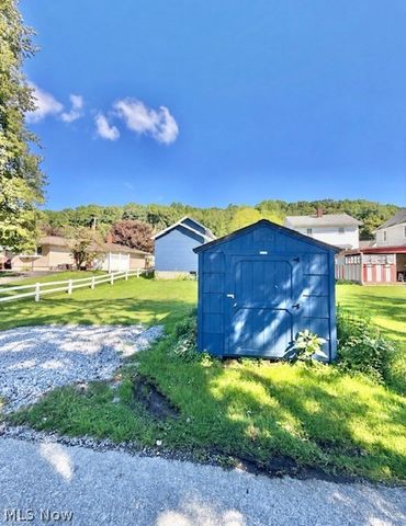 761 W Wood Street, Lowellville, OH 44436