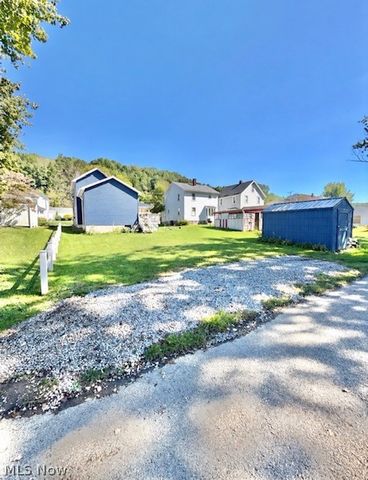 761 W Wood Street, Lowellville, OH 44436