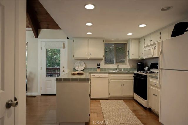 831 Nadelhorn, Lake Arrowhead, CA 92352