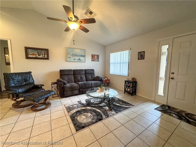 3216 Locust Avenue, Lake Placid, FL 33852