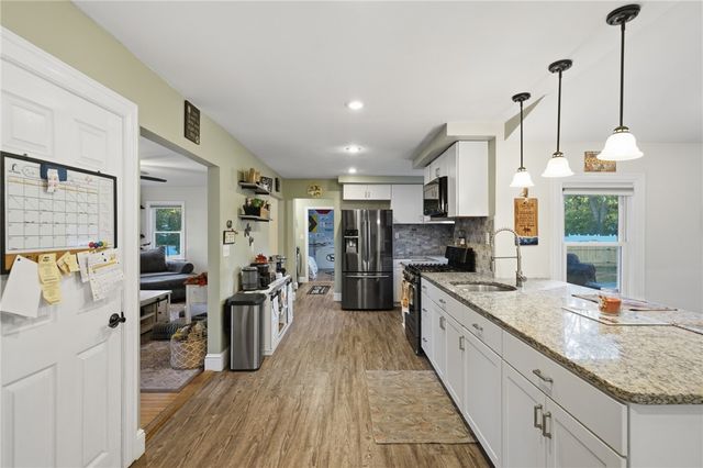99 George Arden Avenue, Warwick, RI 02886