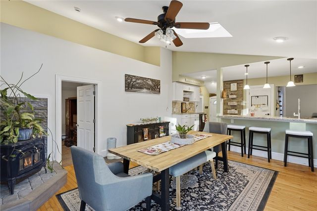 99 George Arden Avenue, Warwick, RI 02886