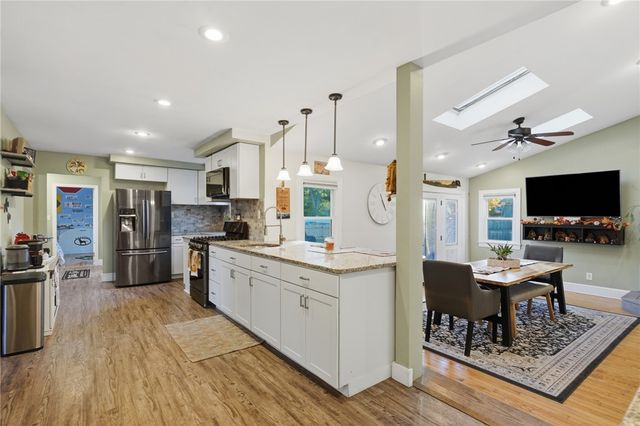 99 George Arden Avenue, Warwick, RI 02886