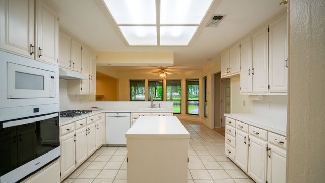 6520 Fall Creek Highway, Granbury, TX 76049