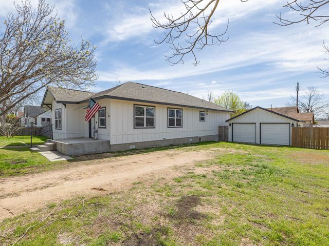 1401 W 7th ST, Taylor, TX 76574