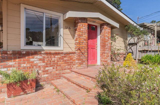 1216 Funston Avenue, Pacific Grove, CA 93950