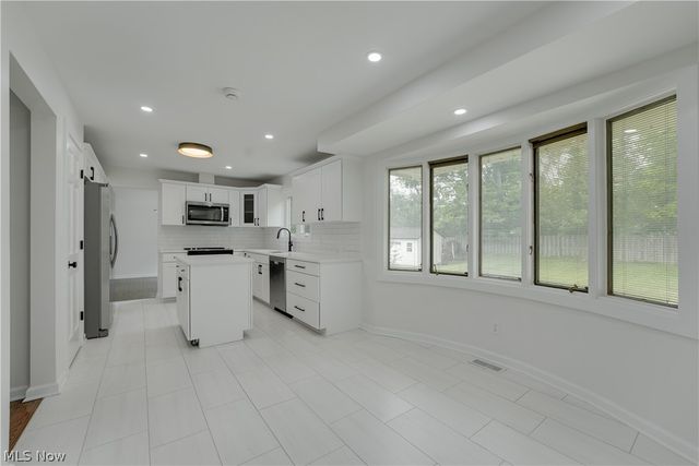 33065 Arlesford Drive, Solon, OH 44139