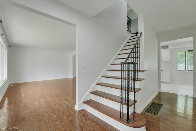 33065 Arlesford Drive, Solon, OH 44139