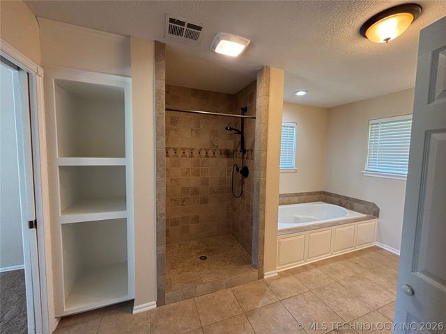 67 Magnolia Drive, Lone Grove, OK 73401