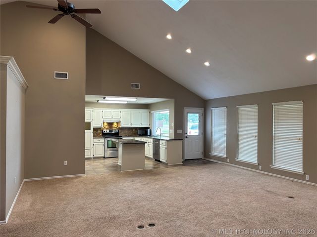 67 Magnolia Drive, Lone Grove, OK 73401