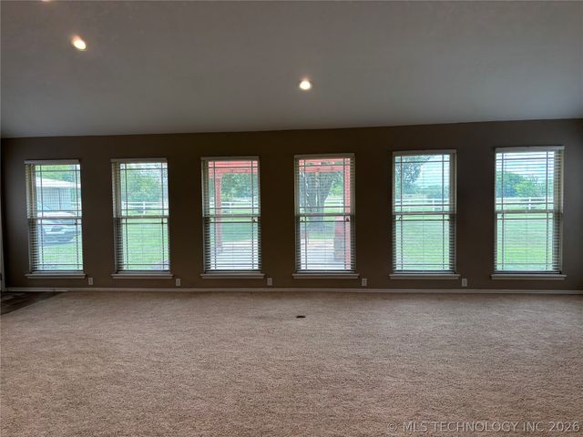67 Magnolia Drive, Lone Grove, OK 73401