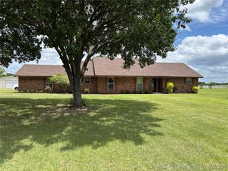67 Magnolia Drive, Lone Grove, OK 73401