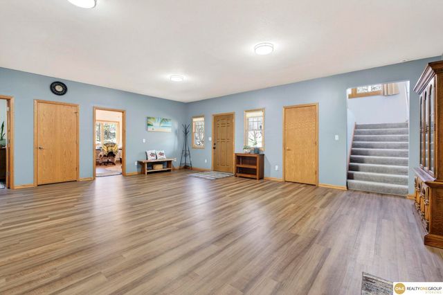 9678 Oak Valley Road, Blair, NE 68008