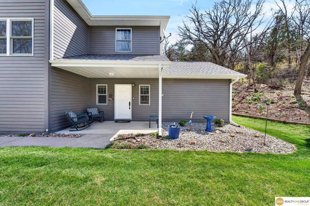 9678 Oak Valley Road, Blair, NE 68008
