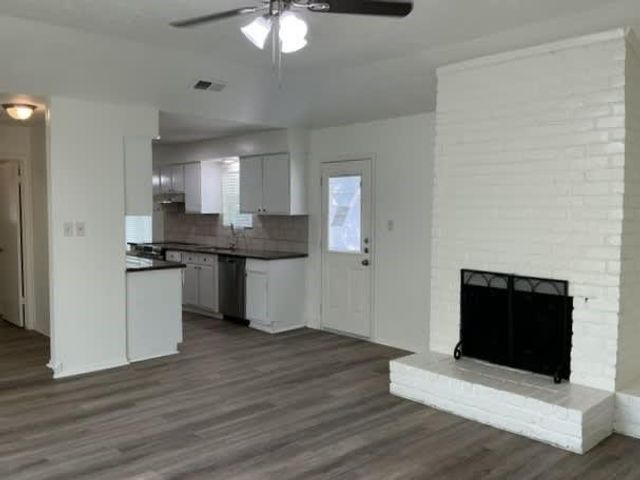 16223 Barcelona Drive, Friendswood, TX 77546
