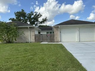 16223 Barcelona Drive, Friendswood, TX 77546