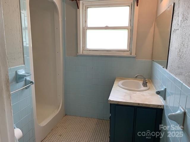 507 Spruce Street SW, Lenoir, NC 28645