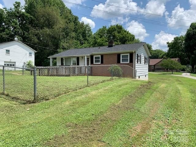 507 Spruce Street SW, Lenoir, NC 28645