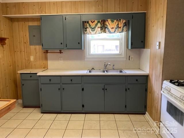 507 Spruce Street SW, Lenoir, NC 28645