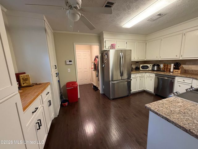 490 Brookstone Drive, Madison, MS 39110