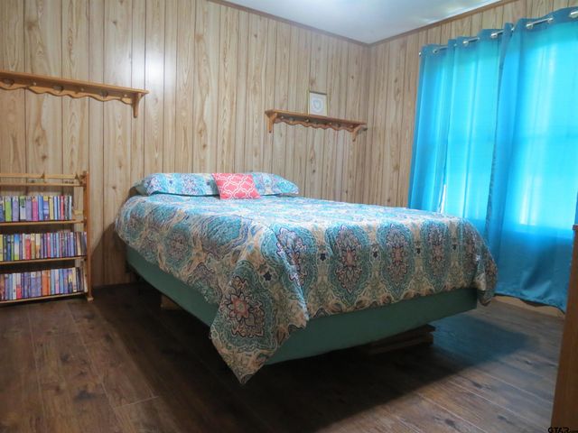 25988 CR 462, Mineola, TX 75773