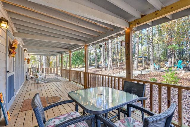 145 Stillwaters Lane, Hamilton, GA 31811
